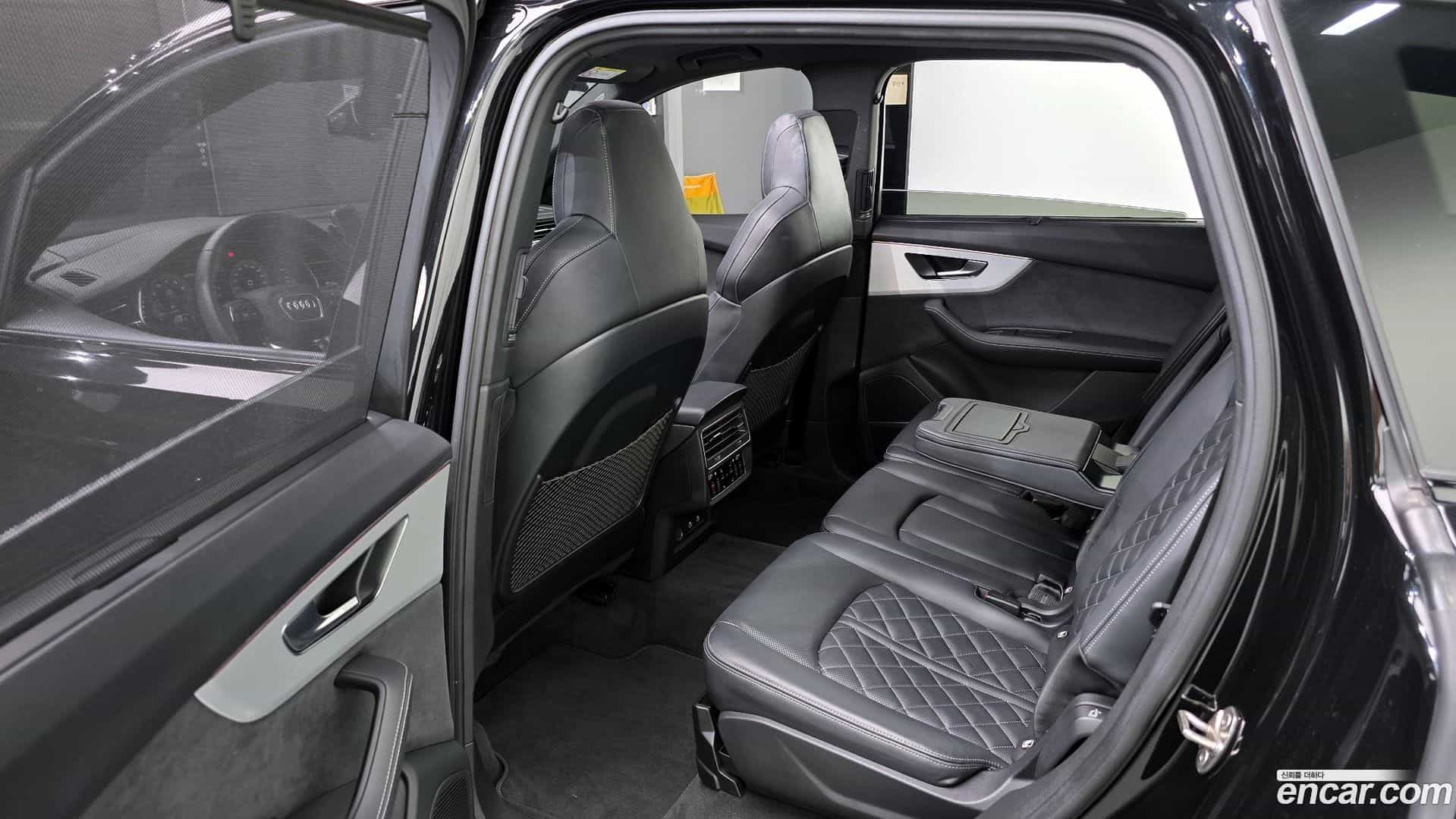 Q7 Audi 2023.2-OPTION-015