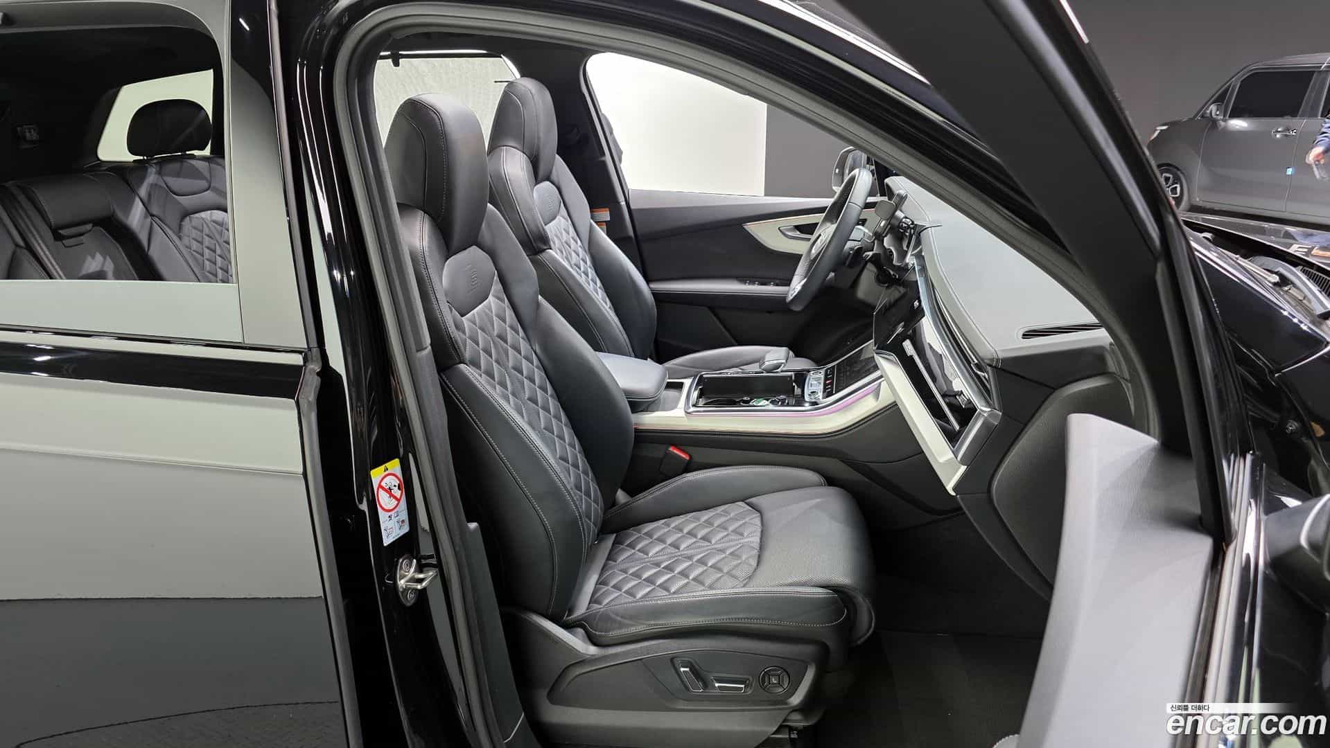 Q7 Audi 2023.2-OPTION-016