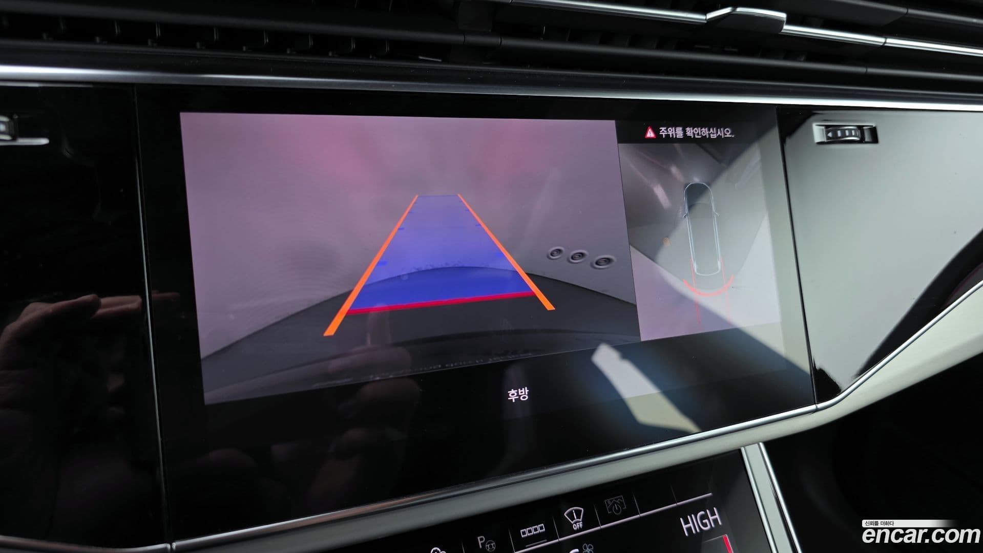 Main__Slider__Photo:Q7 Audi 2023.2-16