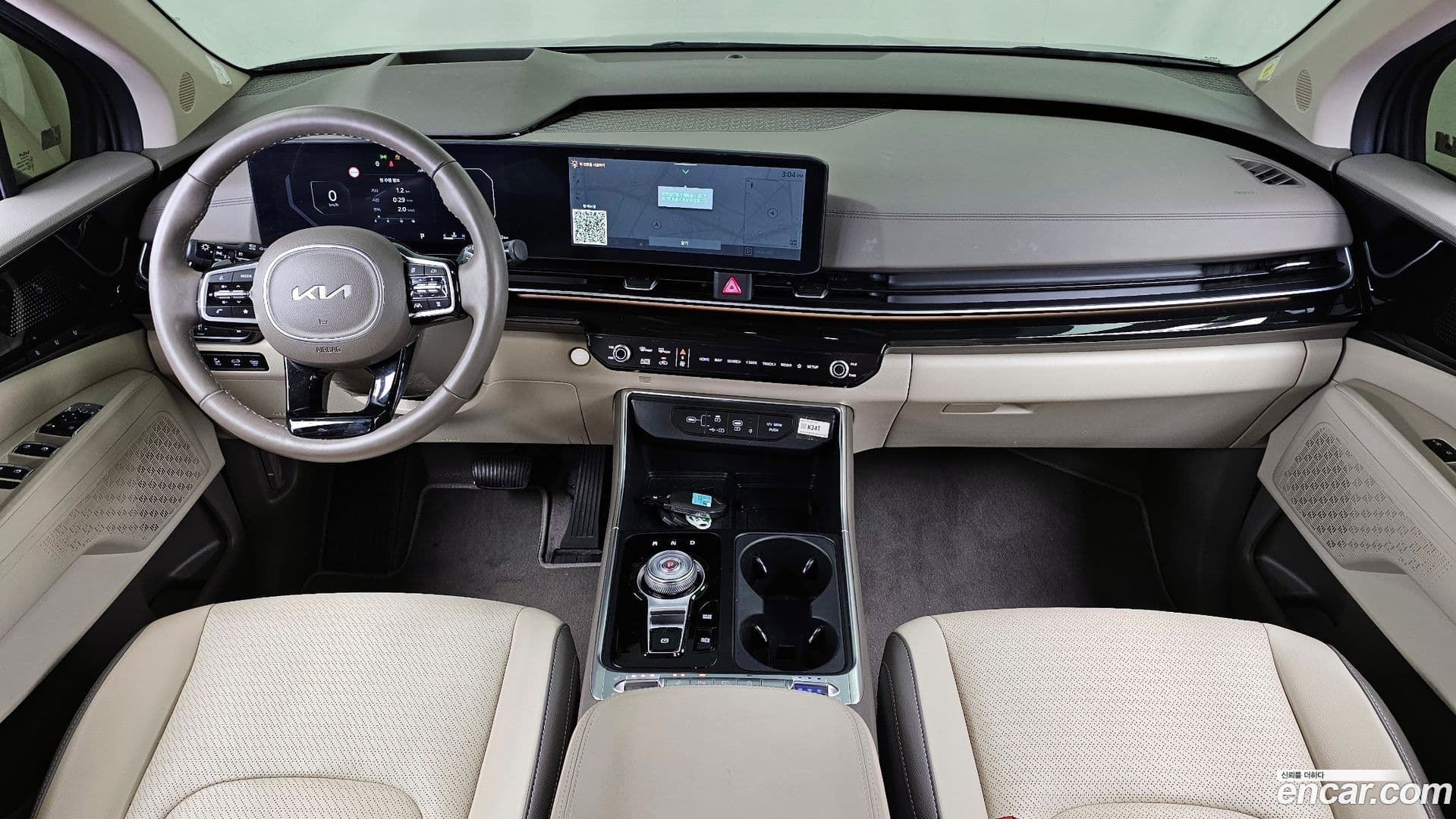 Main__Slider__Photo:Canival Kia 2024.9-6