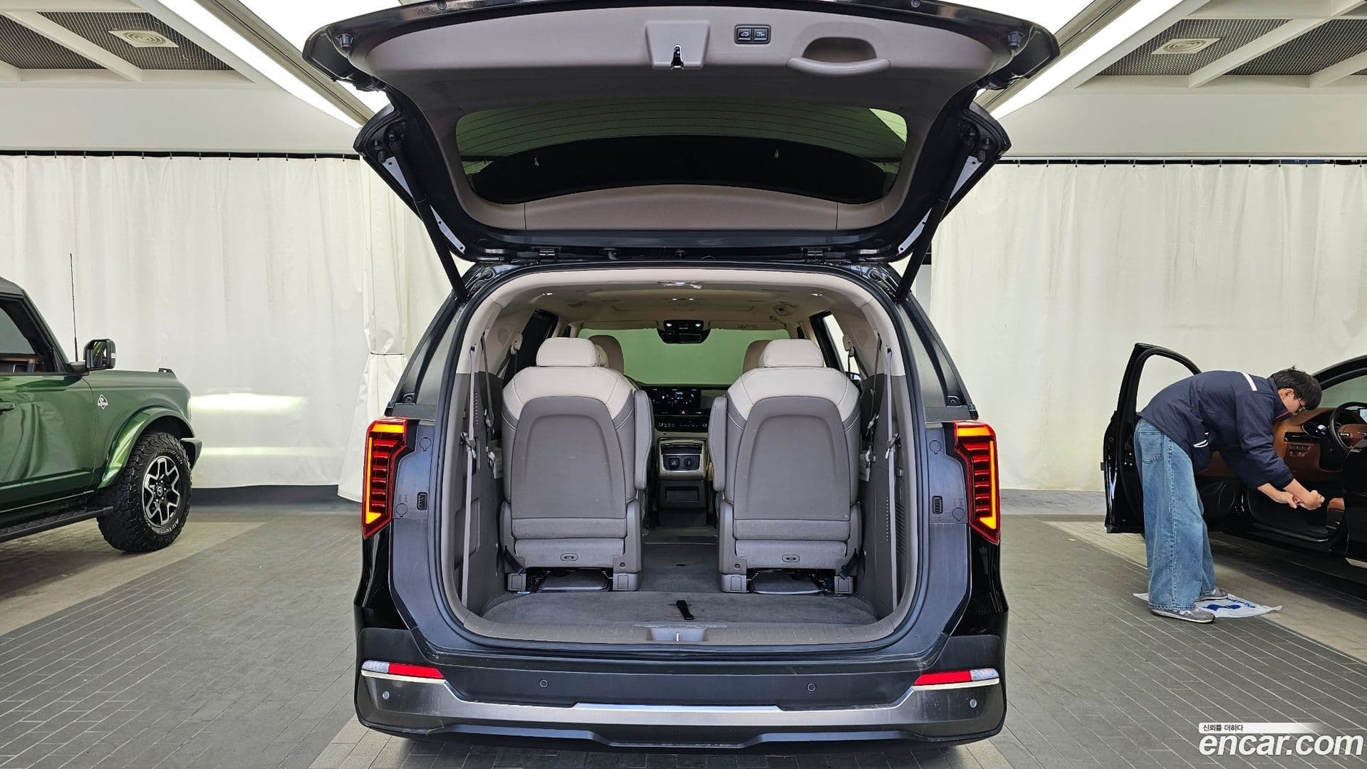 Main__Slider__Photo:Canival Kia 2024.9-19