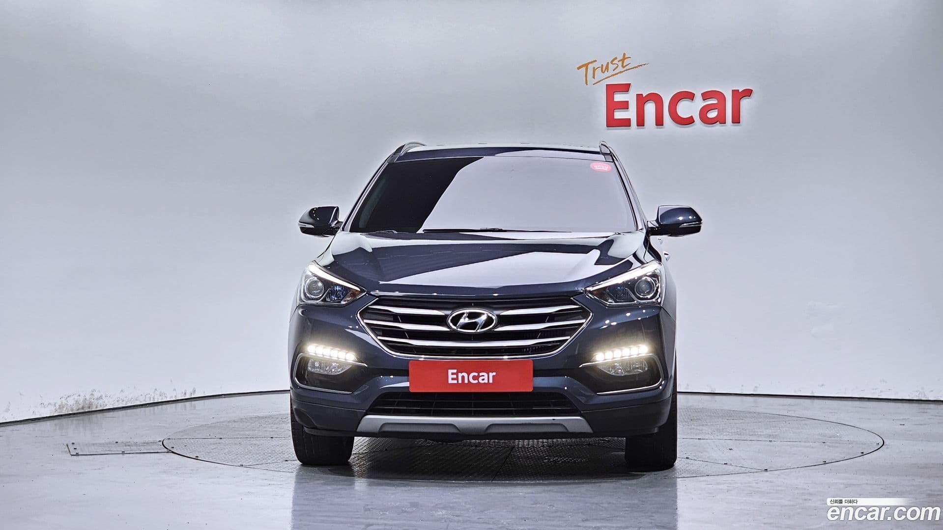 Main__Slider__Photo:Santafe Hyundai 2015.9-2