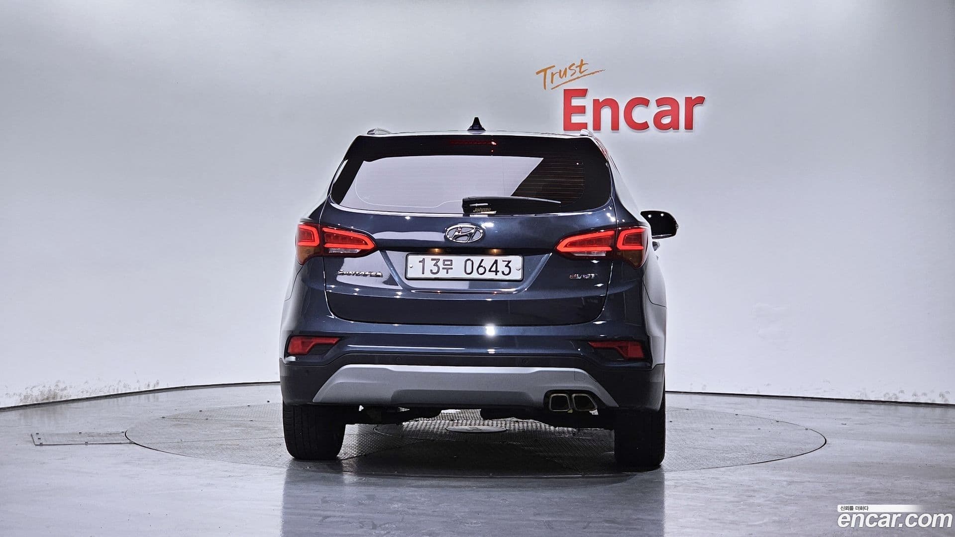 Main__Slider__Photo:Santafe Hyundai 2015.9-3