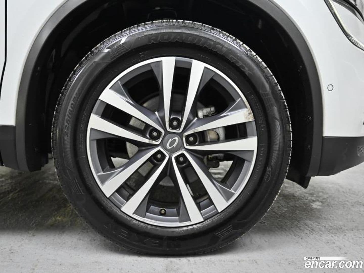 Main__Slider__Photo:QM6 Renault-KoreaSamsung 2019.2-4