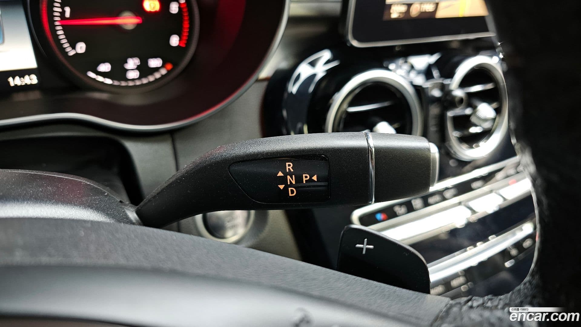 Main__Slider__Photo:C-Class Mercedes-Benz 2015.11-8