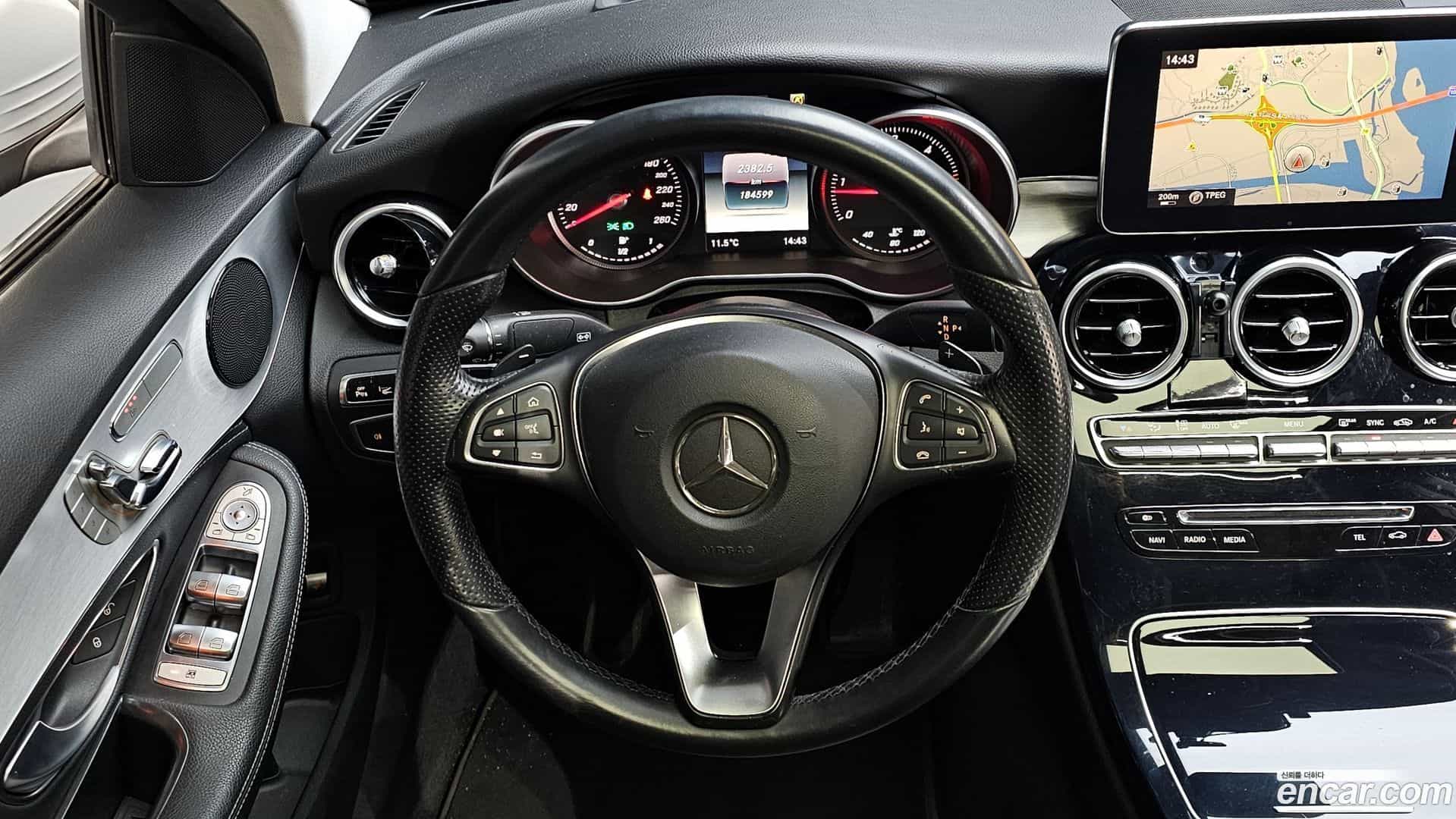 C-Class Mercedes-Benz 2015.11-OPTION-019