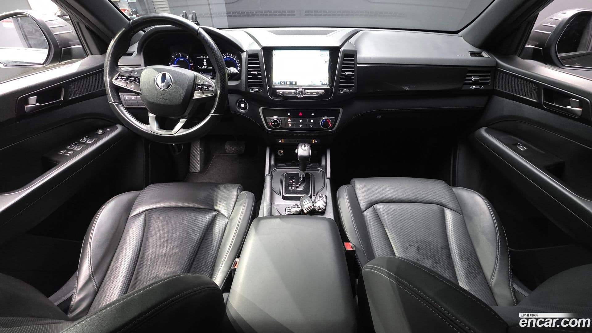 Main__Slider__Photo:Rexton KG_Mobility_Ssangyong 2021.0-6