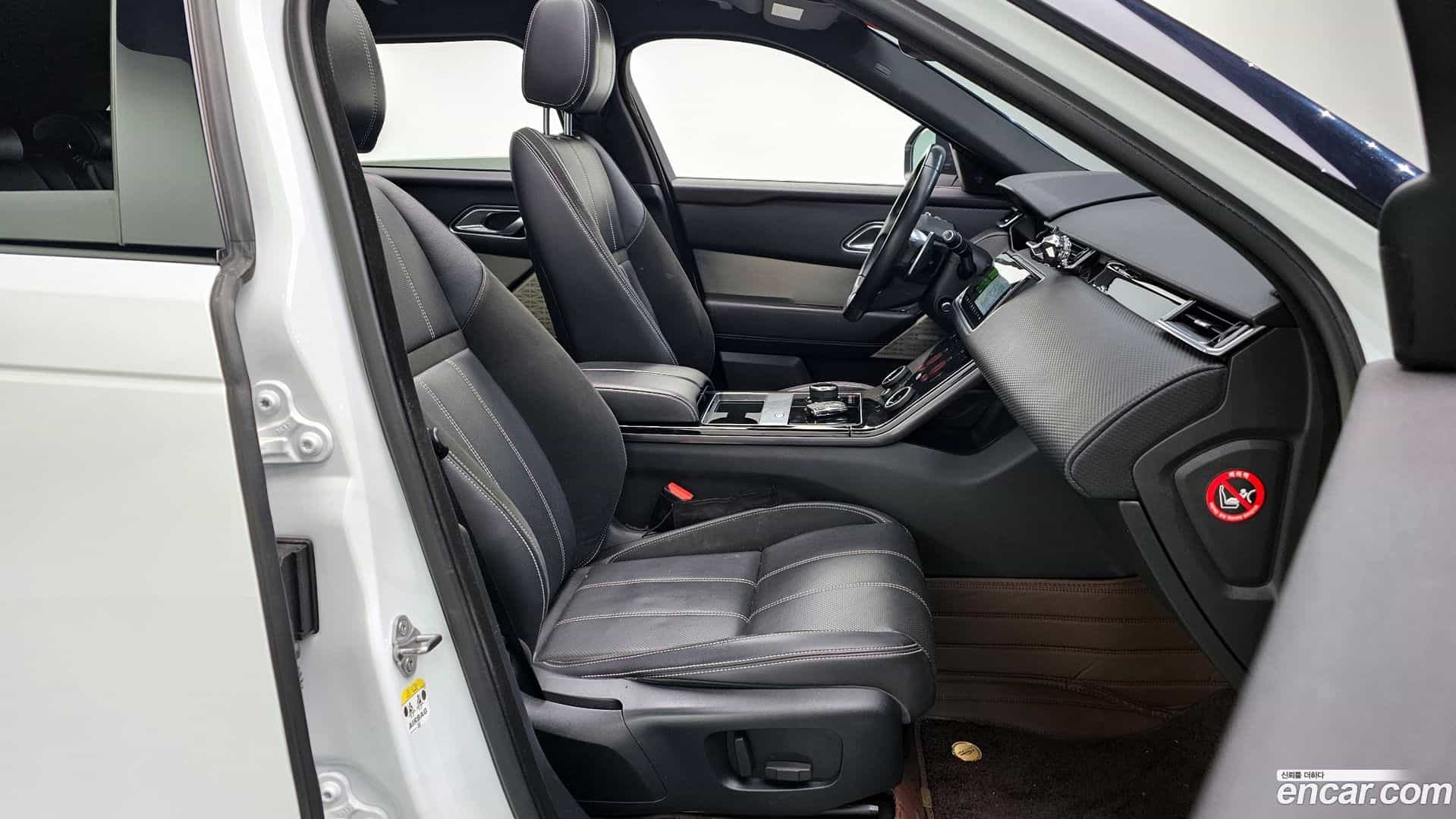 Range Rover Velar Land Rover 2017.9-INNER-010