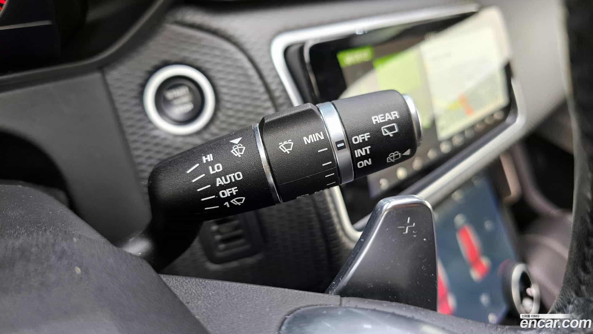 Range Rover Velar Land Rover 2017.9-OPTION-021