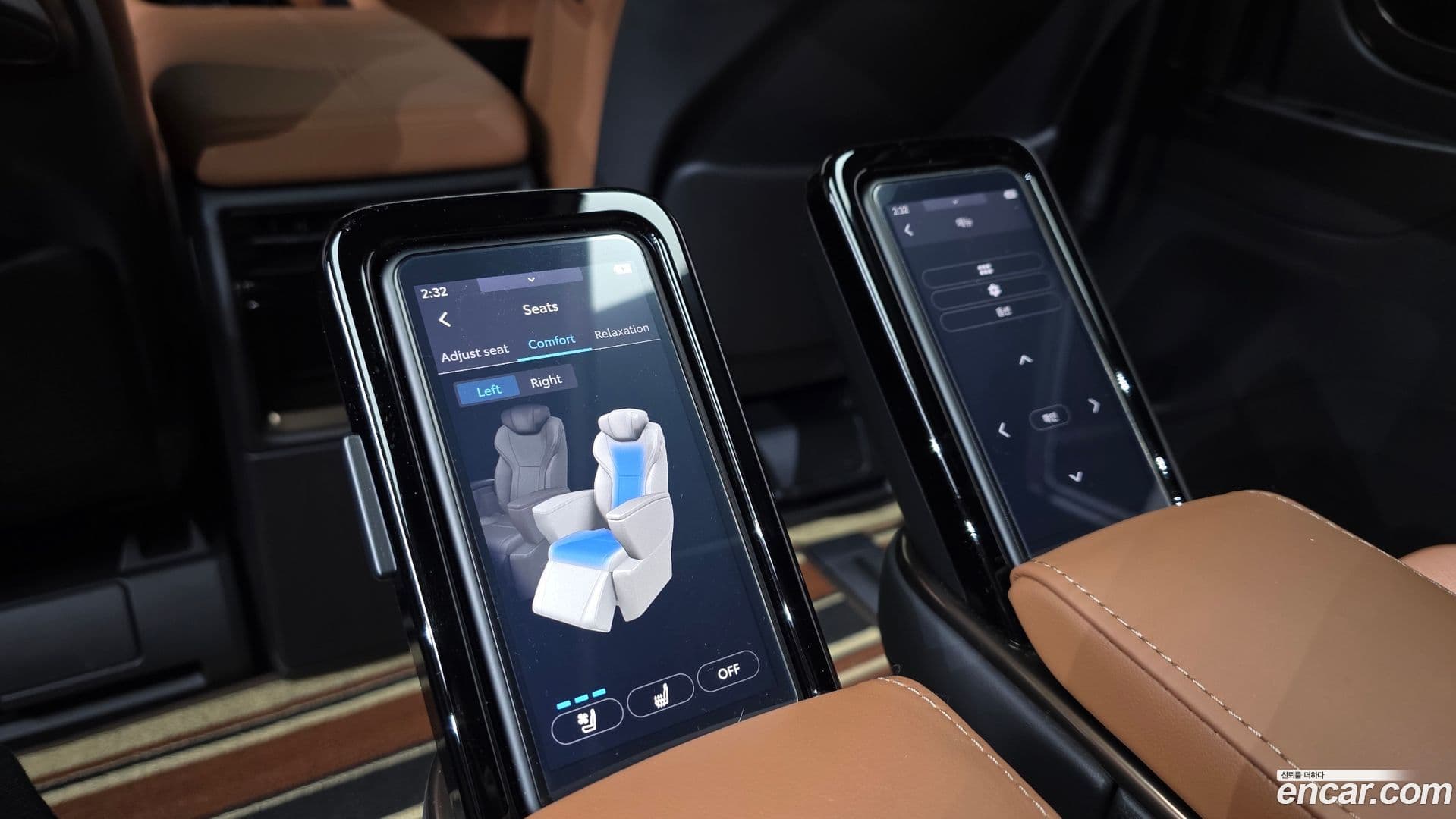 Main__Slider__Photo:Alphard Toyota 2024.11-17