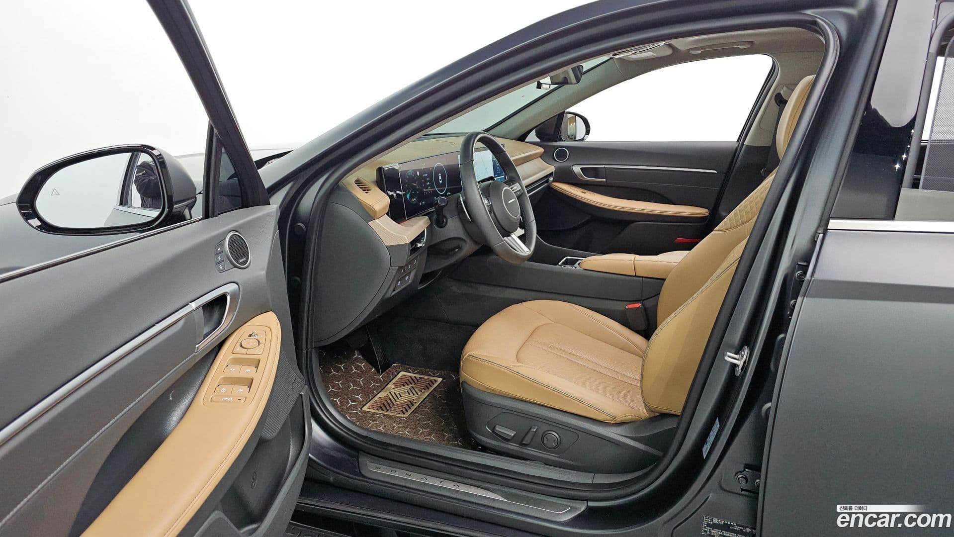 Main__Slider__Photo:Sonata Hyundai 2024.6-9