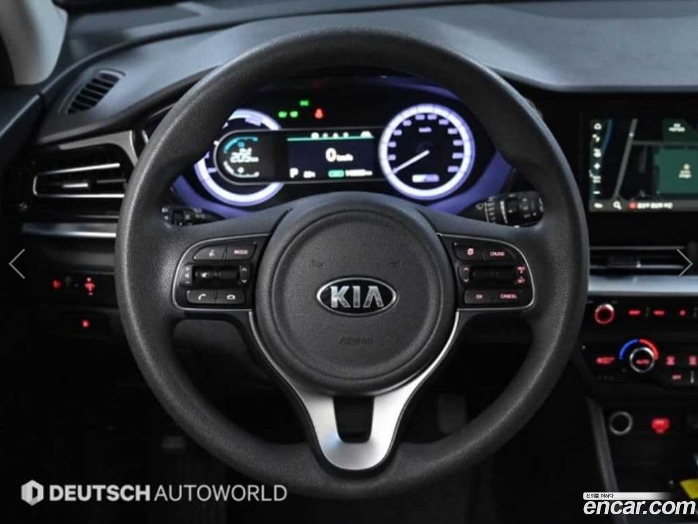 Main__Slider__Photo:Niro Kia 2019.11-12