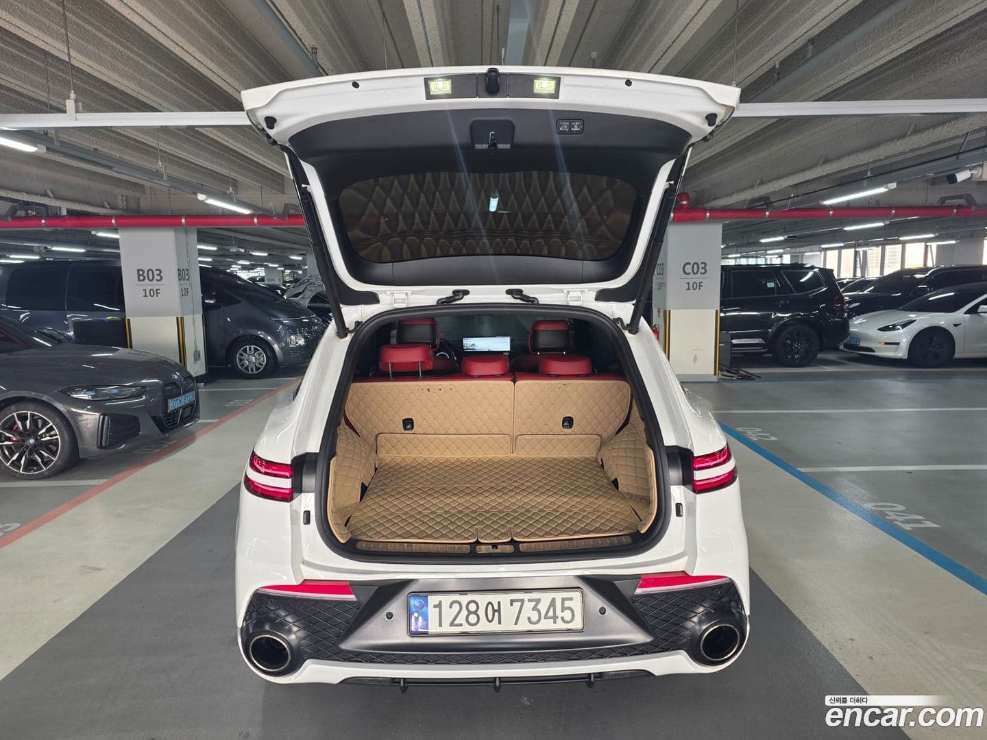 Main__Slider__Photo:GV70 Genesis 2021.2-5