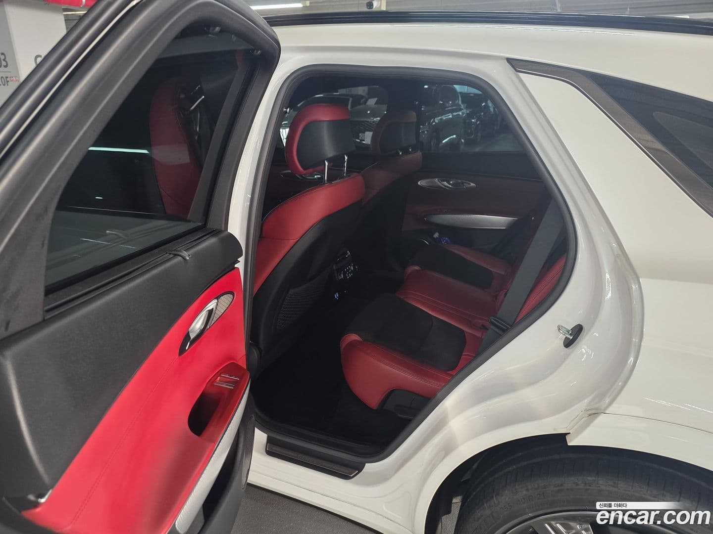 Main__Slider__Photo:GV70 Genesis 2021.2-7