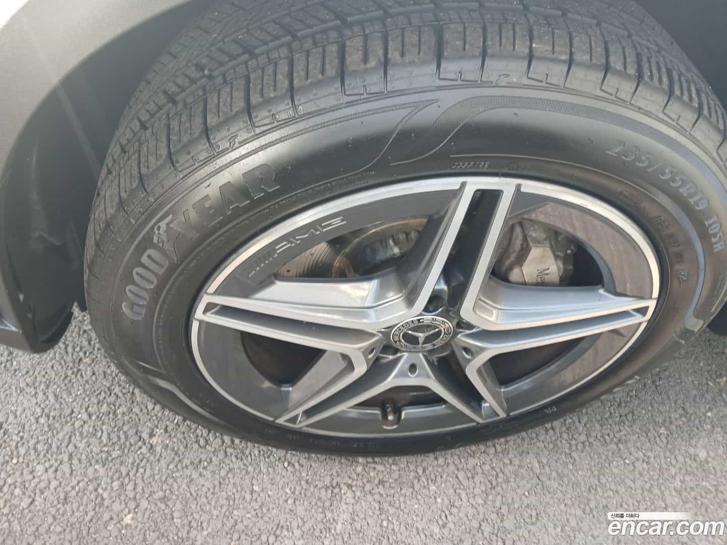 GLC-Class Mercedes-Benz 2021.1-OUTER-005