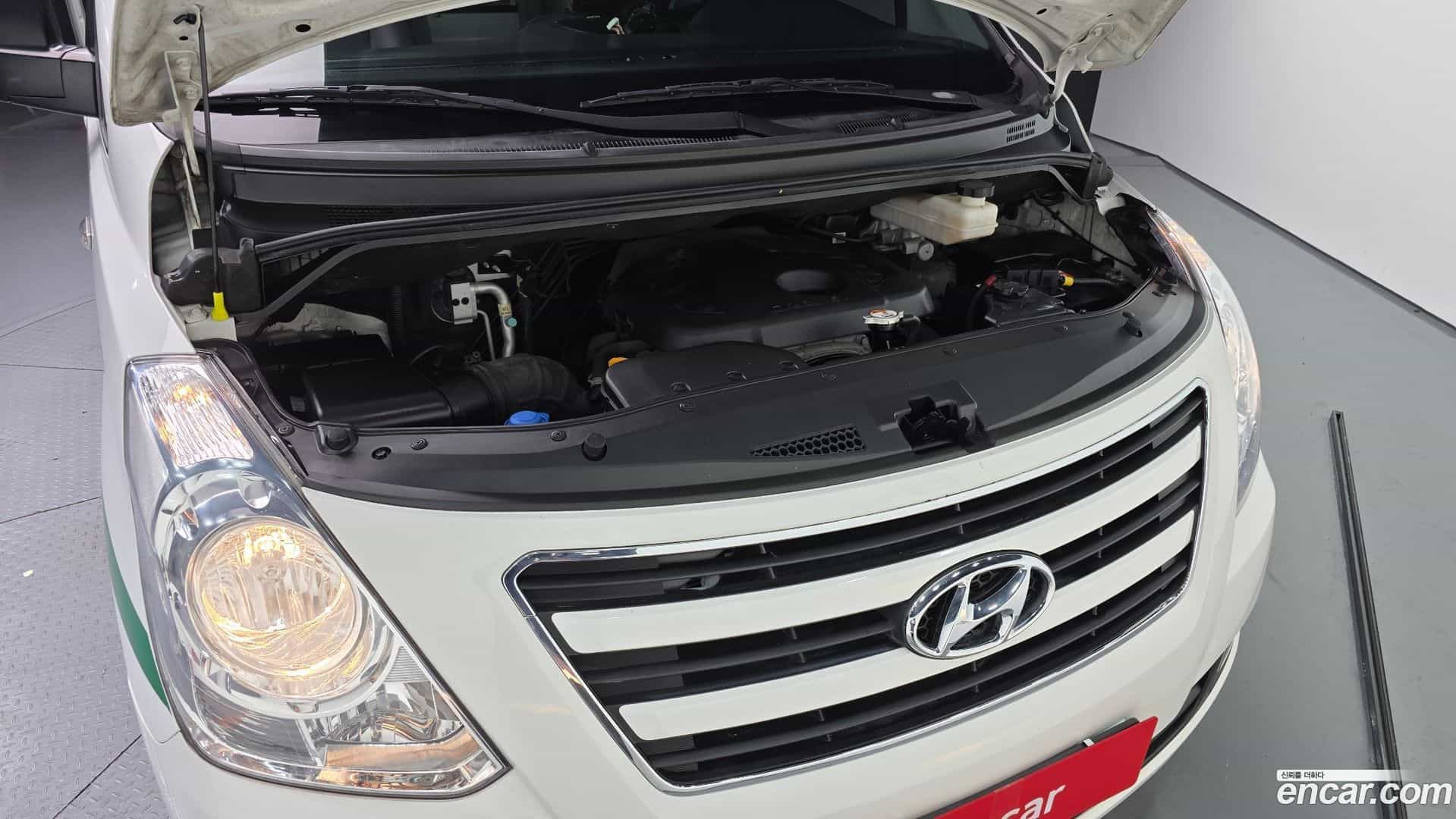 Starex Hyundai 2016.4-INNER-006