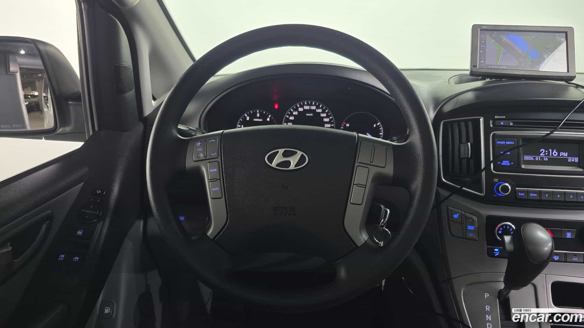 Starex Hyundai 2016.4-OPTION-017