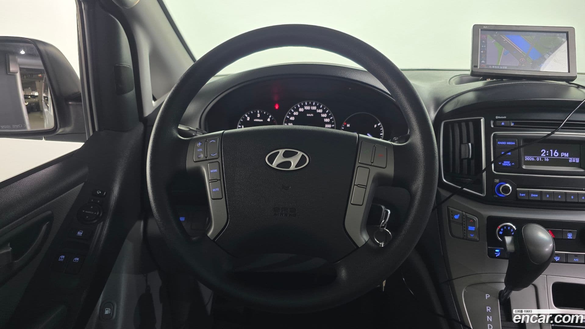 Main__Slider__Photo:Starex Hyundai 2016.4-12