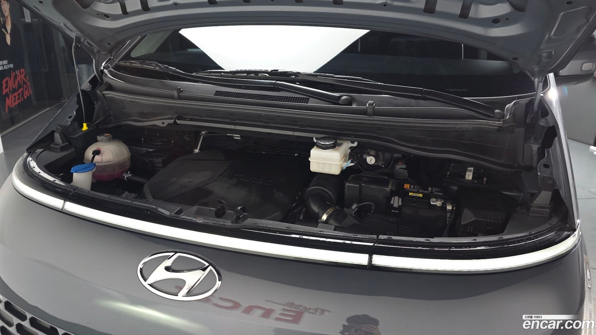 Main__Slider__Photo:Staria Hyundai 2024.2-5