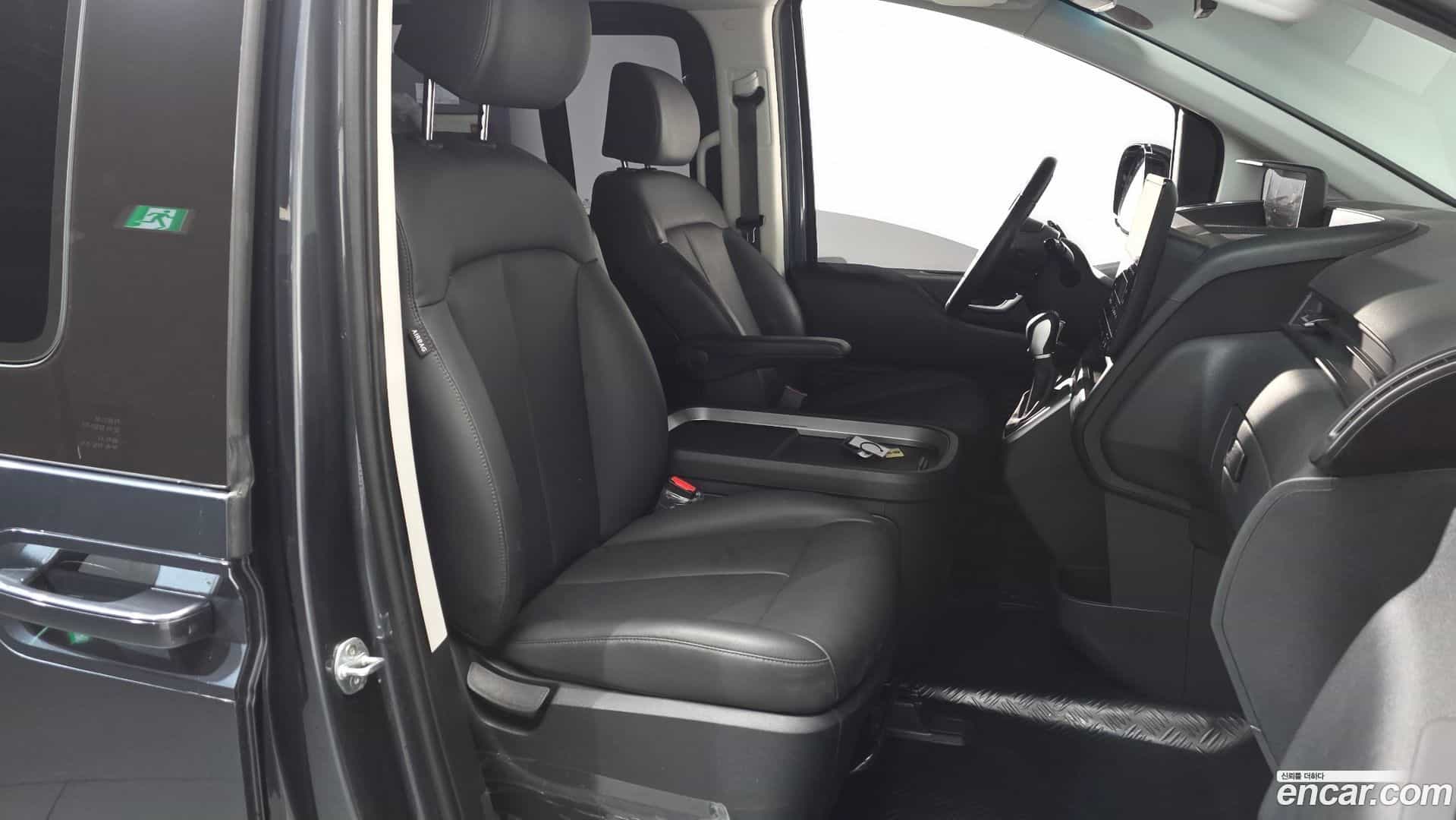 Staria Hyundai 2024.2-INNER-010