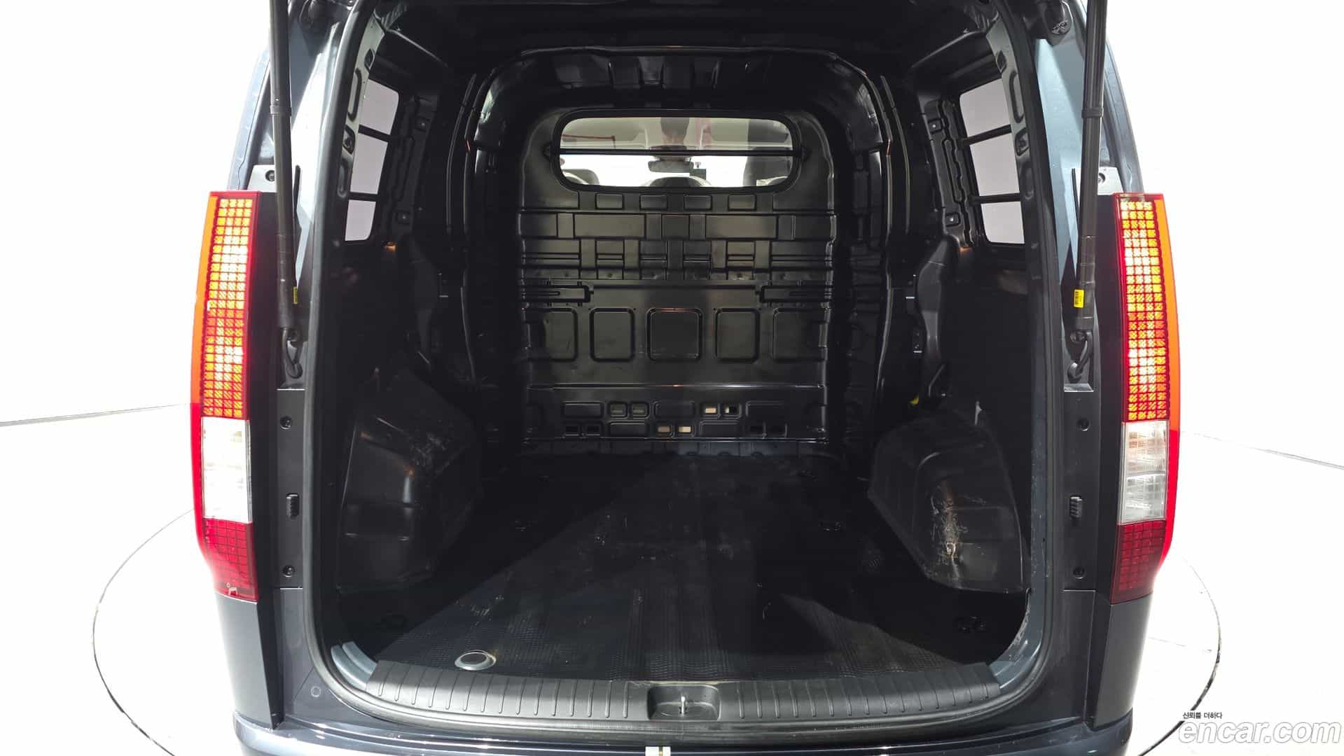 Staria Hyundai 2024.2-OPTION-024