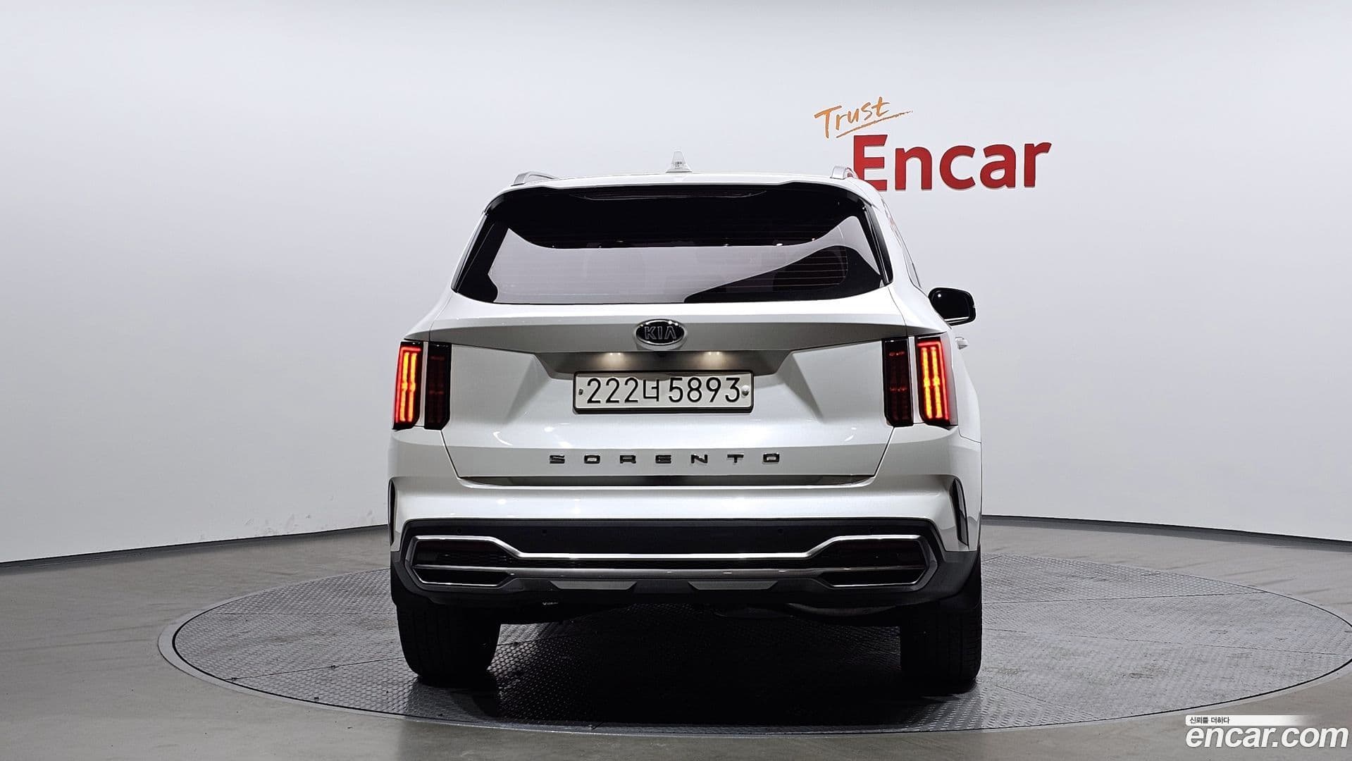 Main__Slider__Photo:Sorento Kia 2020.9-3