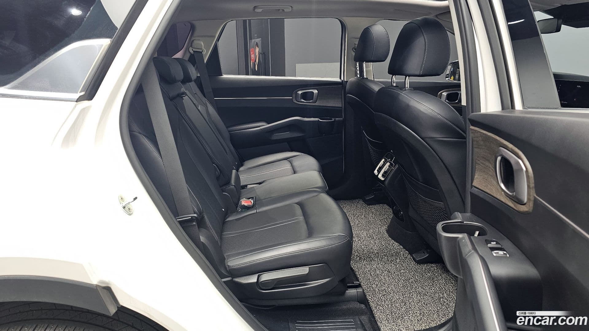 Main__Slider__Photo:Sorento Kia 2020.9-11