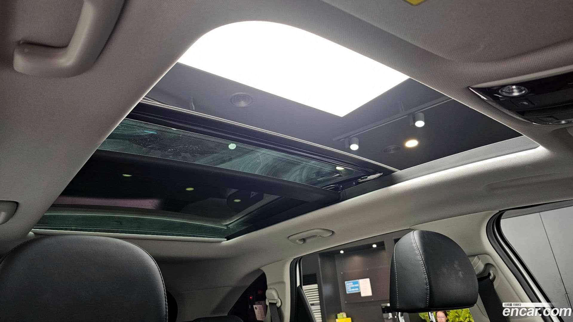 Main__Slider__Photo:Sorento Kia 2020.9-18