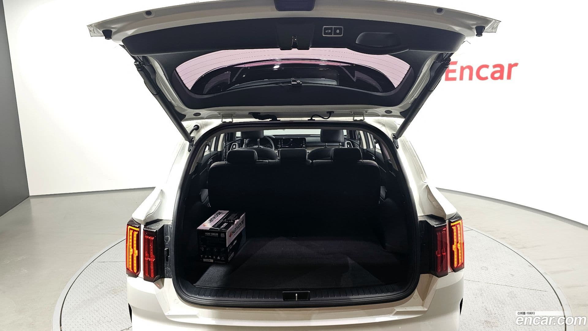 Main__Slider__Photo:Sorento Kia 2020.9-19