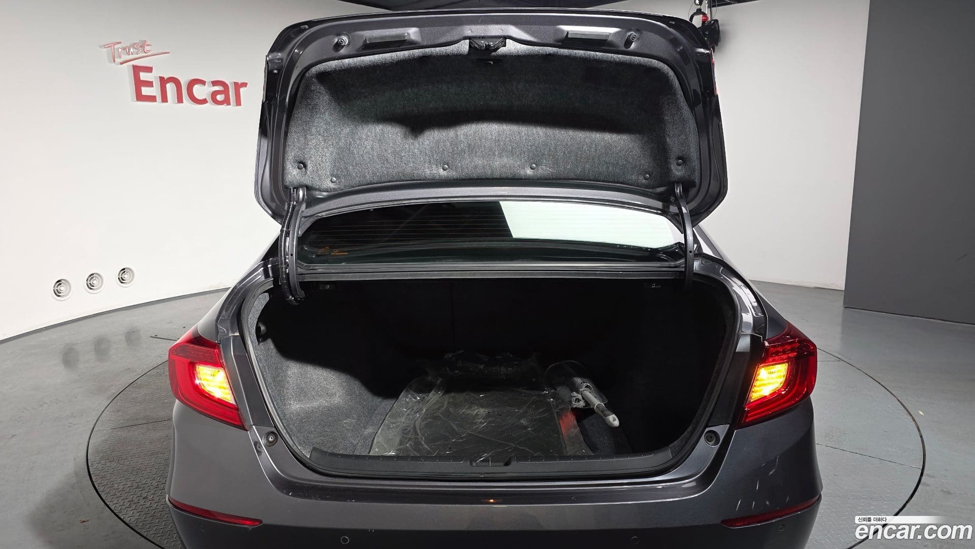 Main__Slider__Photo:Accord Honda 2019.3-19