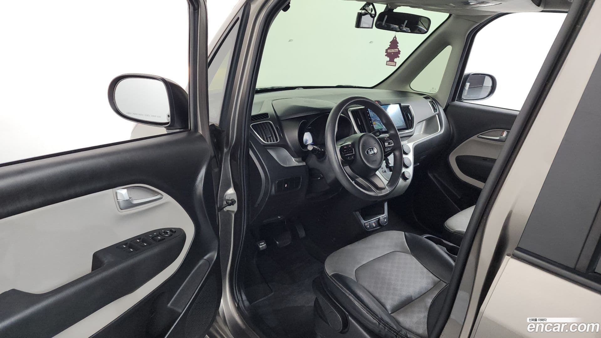 Main__Slider__Photo:RAY Kia 2020.5-9