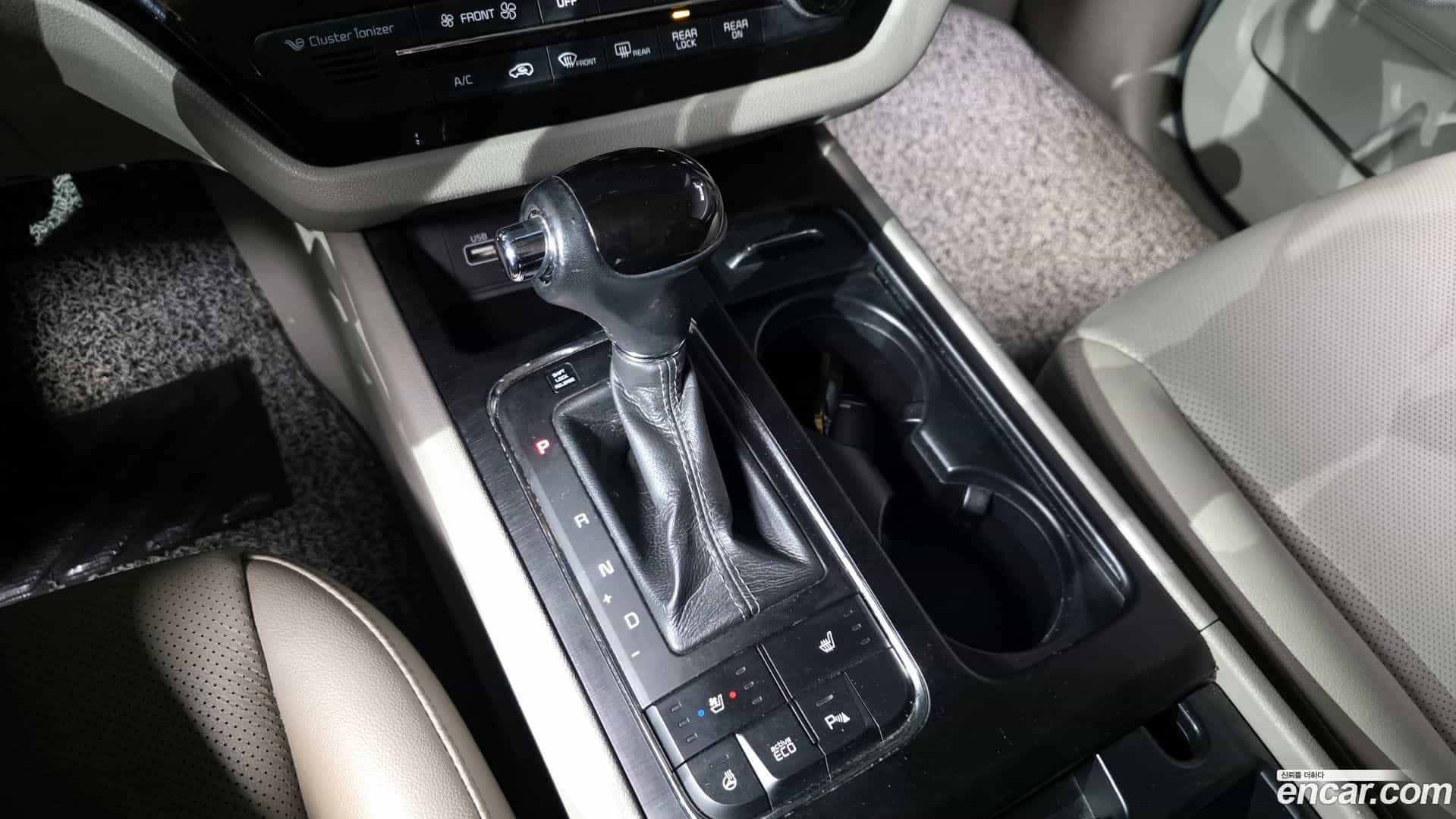 Canival Kia 2016.2-INNER-009