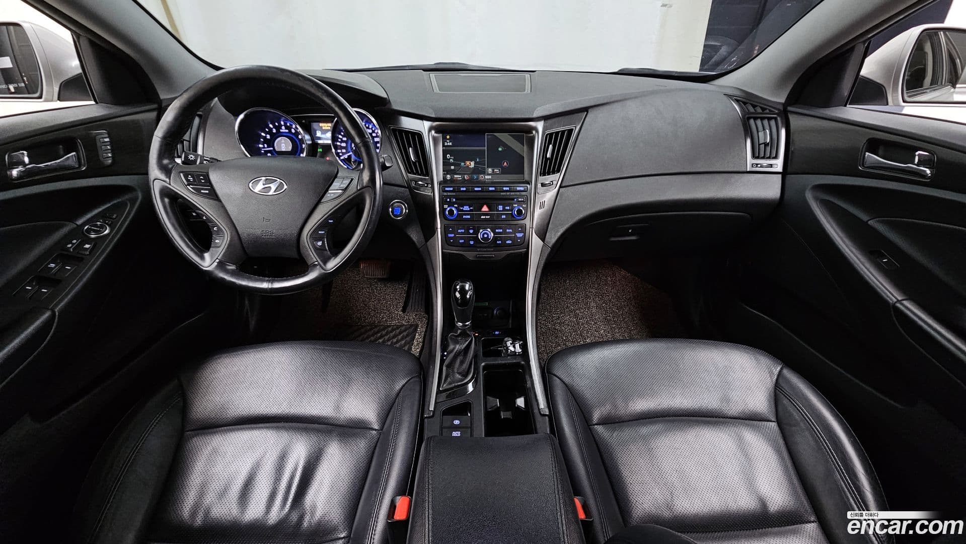 Main__Slider__Photo:Sonata Hyundai 2013.8-6