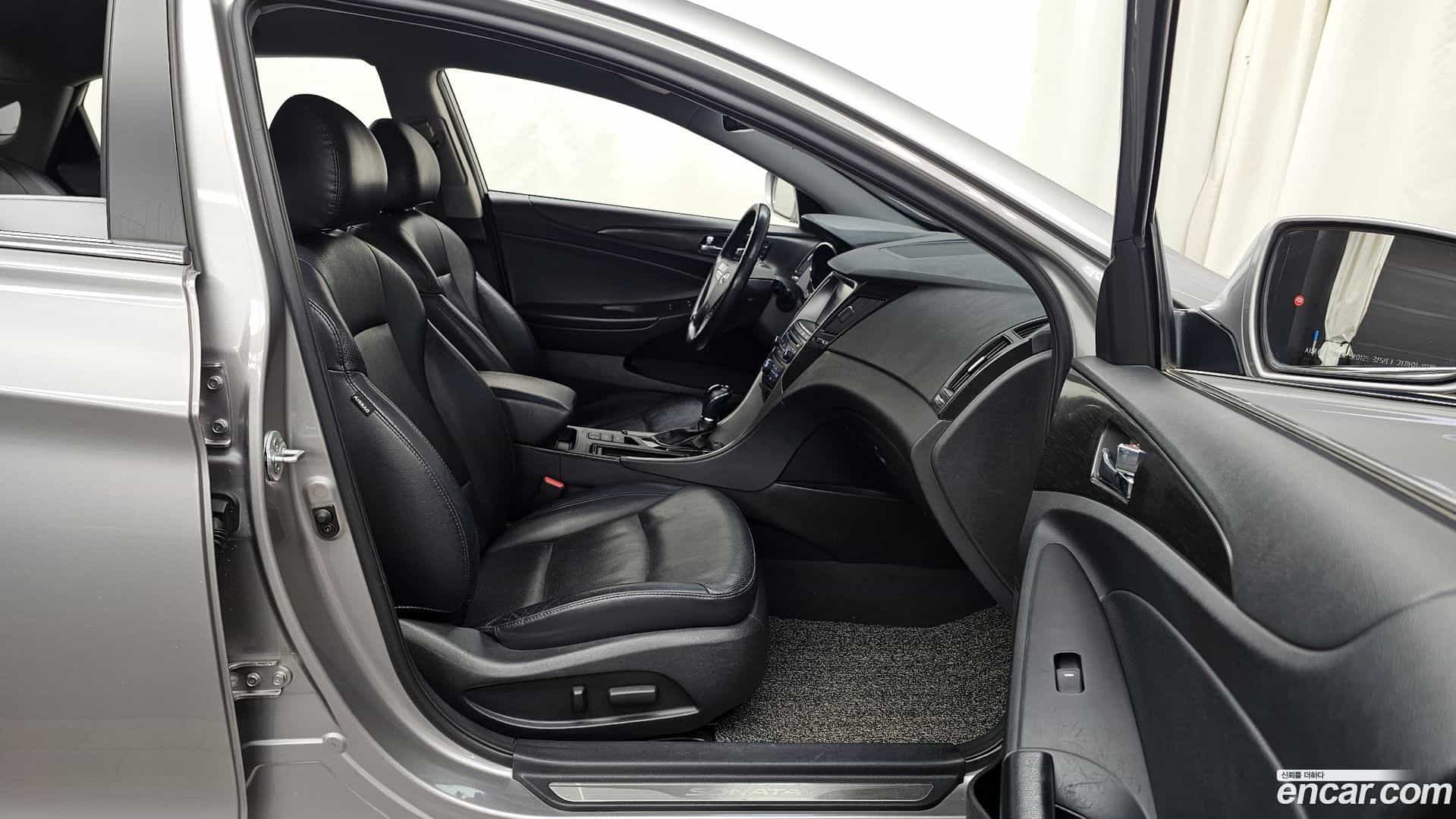 Sonata Hyundai 2013.8-OPTION-015