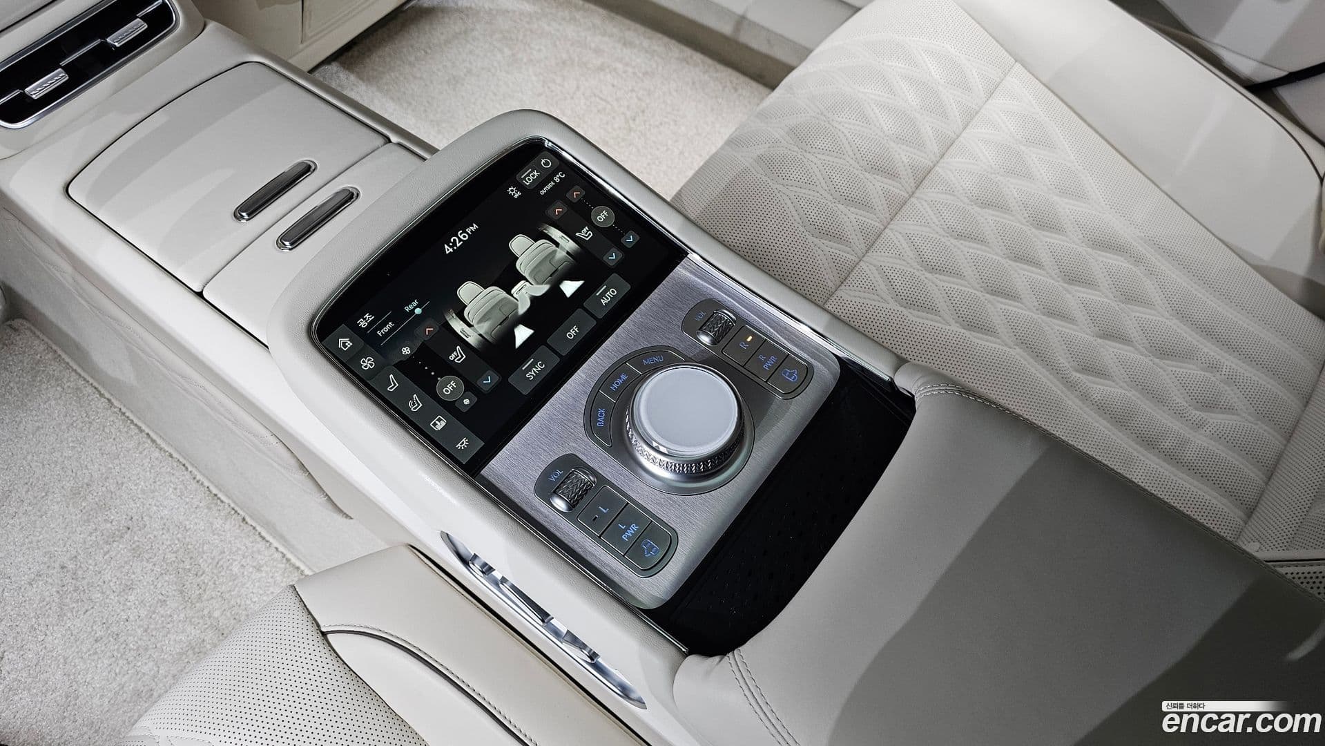 Main__Slider__Photo:G90 Genesis 2025.0-17