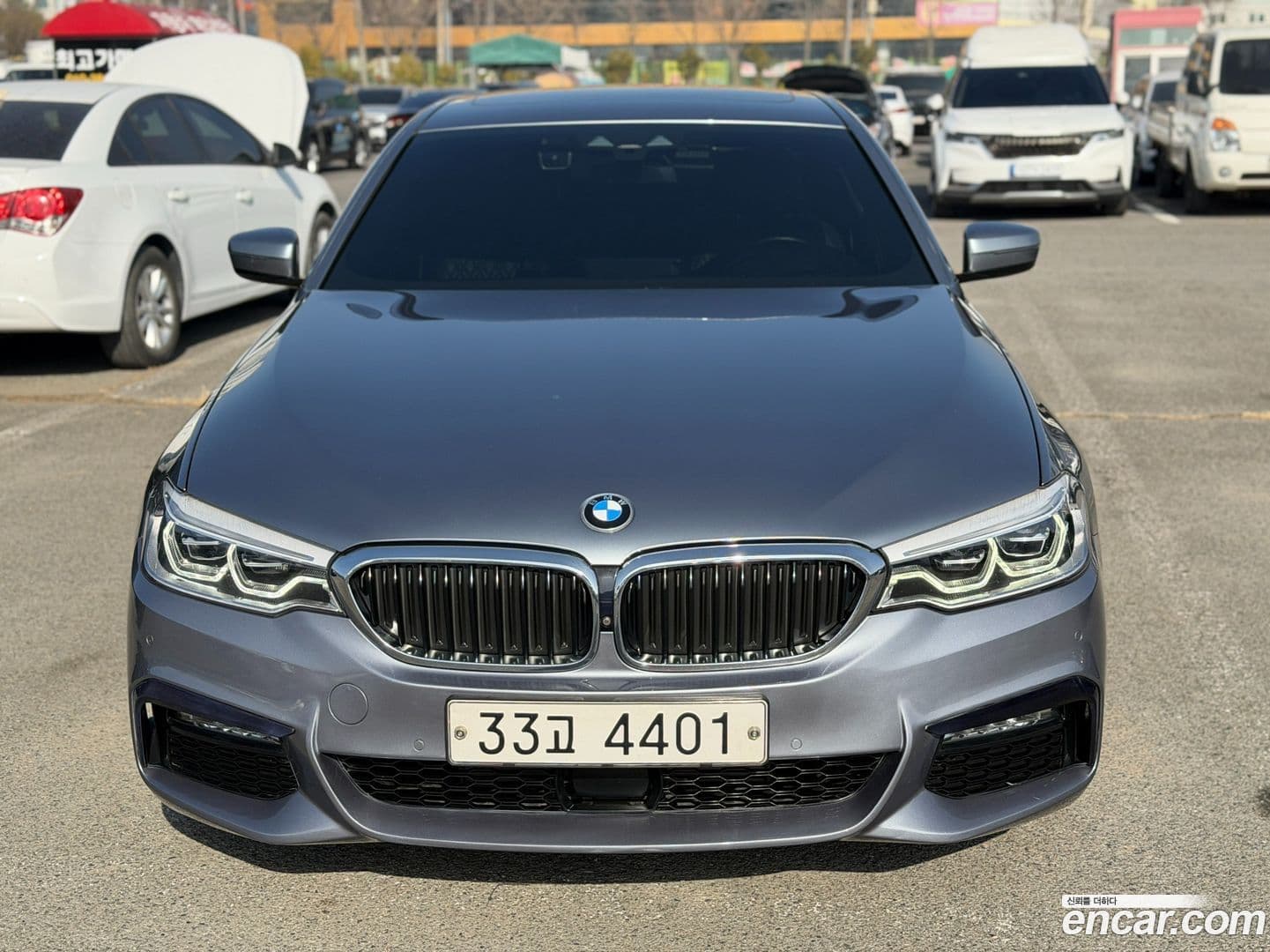 Main__Slider__Photo:5-Series BMW 2018.5-2