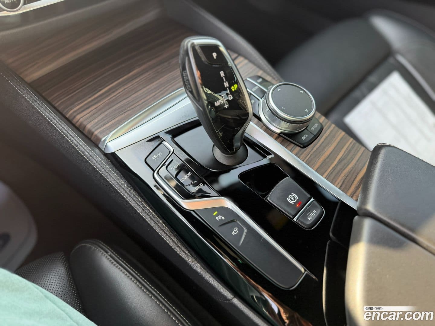 Main__Slider__Photo:5-Series BMW 2018.5-8