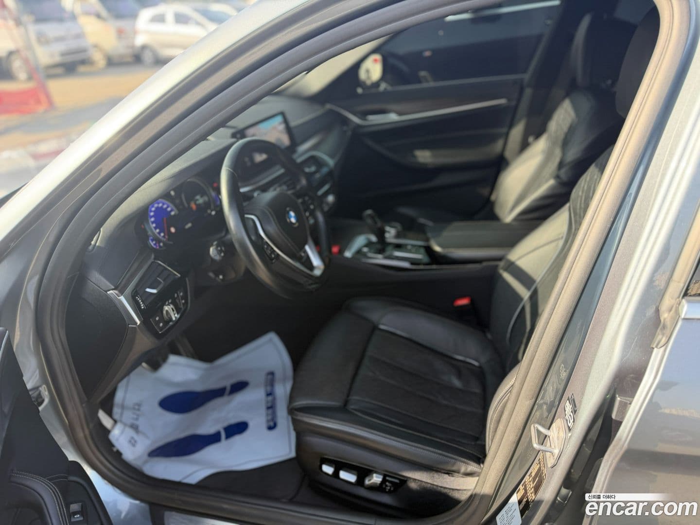 Main__Slider__Photo:5-Series BMW 2018.5-9