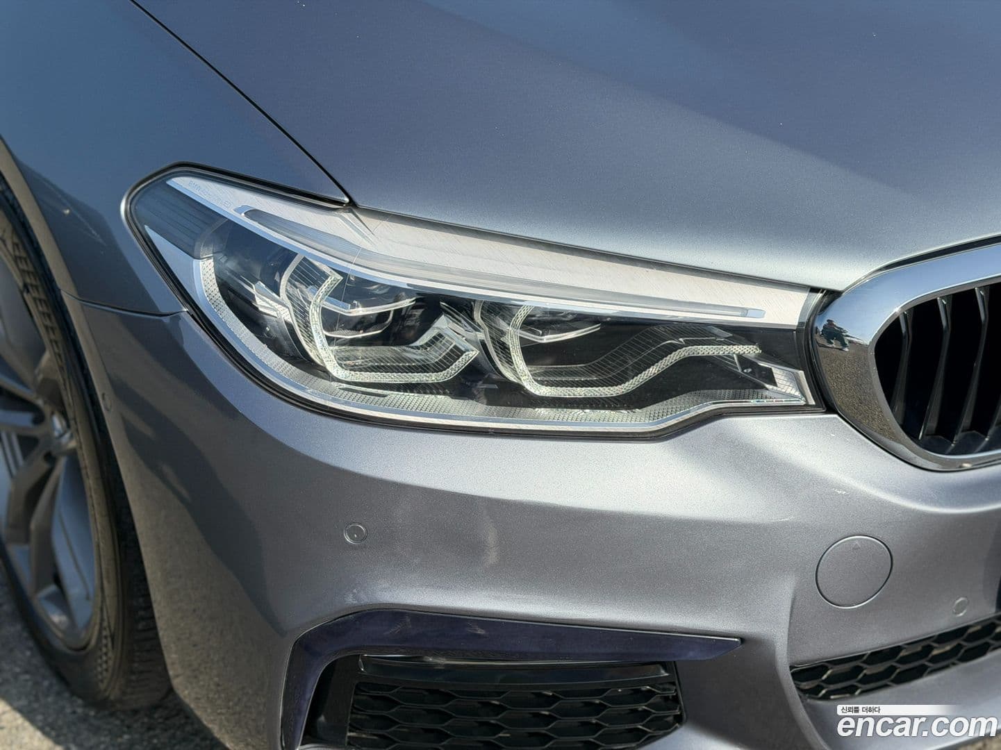 Main__Slider__Photo:5-Series BMW 2018.5-18