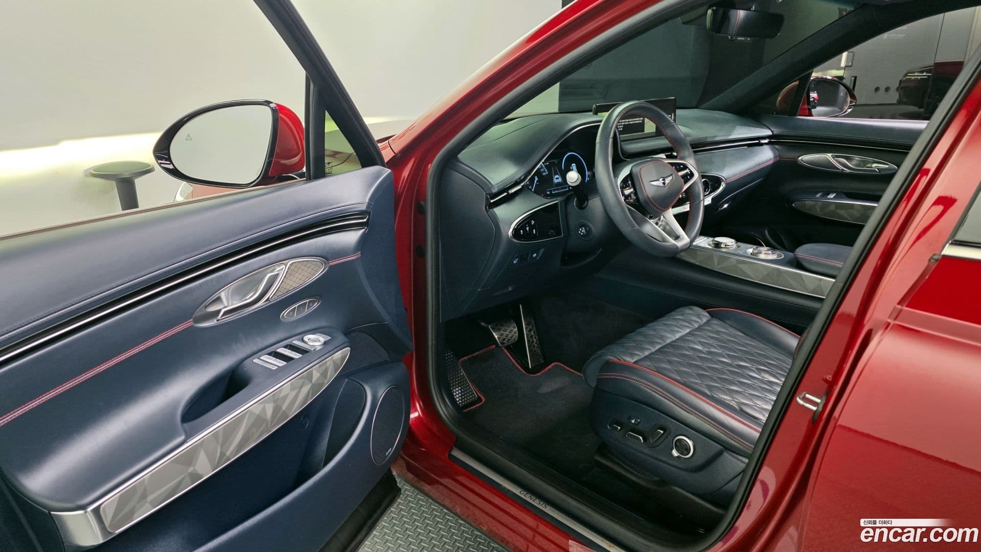 Main__Slider__Photo:GV70 Genesis 2022.0-9