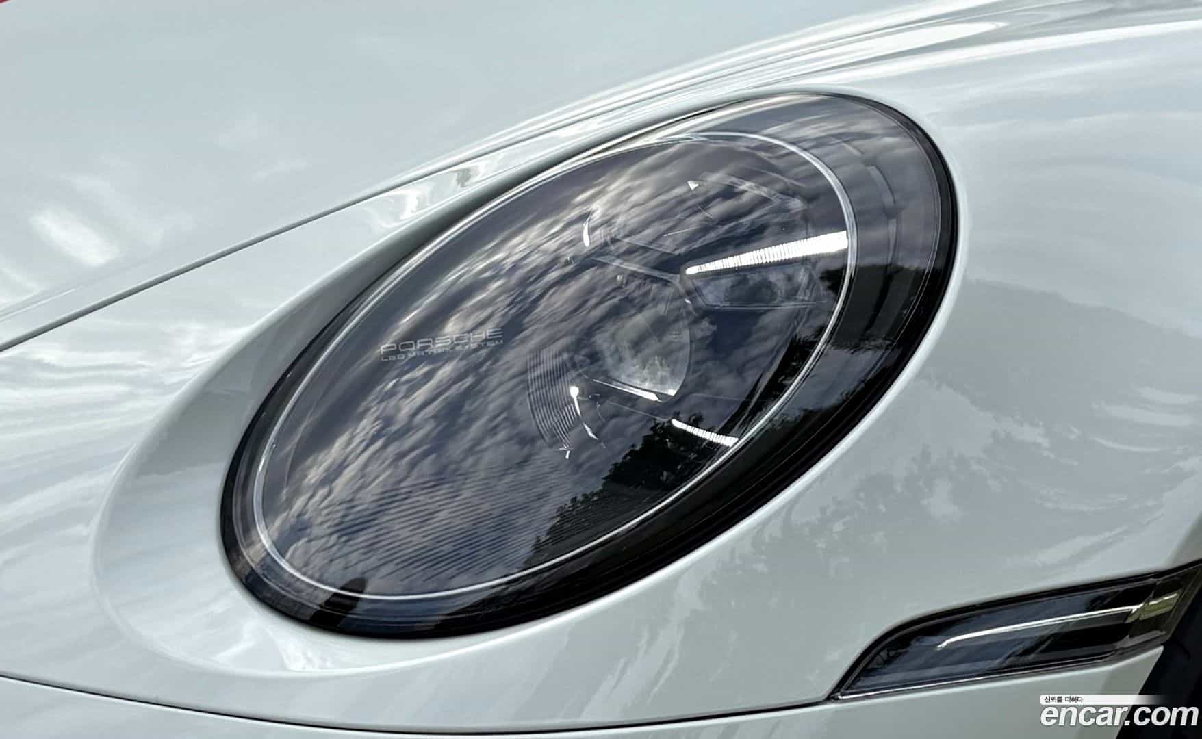 911 Porsche 2022.4-OUTER-004