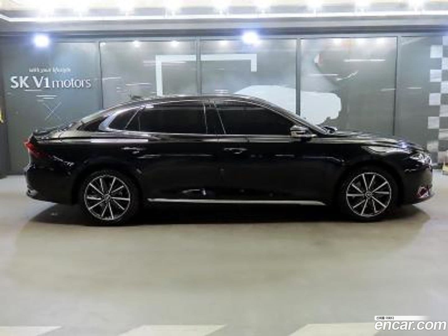 Main__Slider__Photo:Grandeur Hyundai 2022.4-2