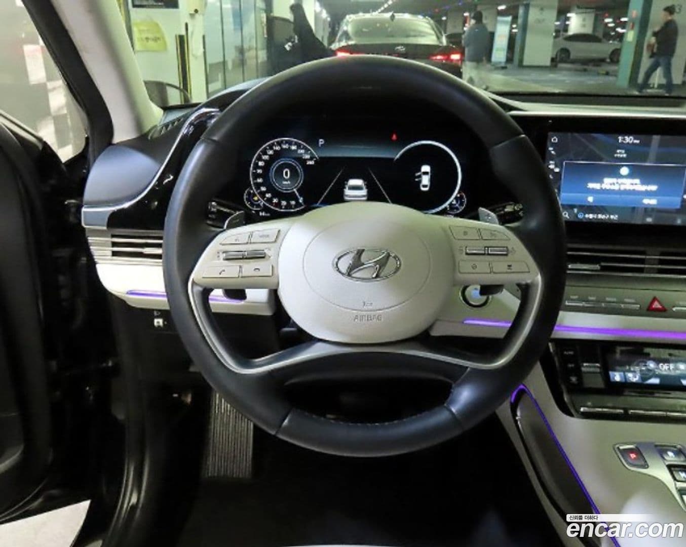 Main__Slider__Photo:Grandeur Hyundai 2022.4-9