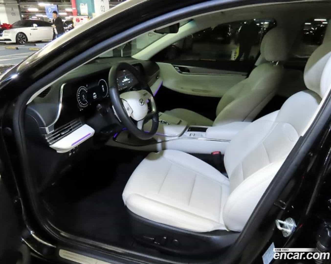 Grandeur Hyundai 2022.4-OPTION-015