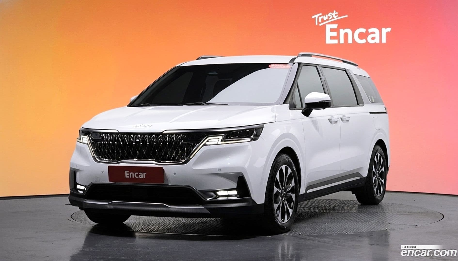 Main__Slider__Photo:Canival Kia 2022.0-0