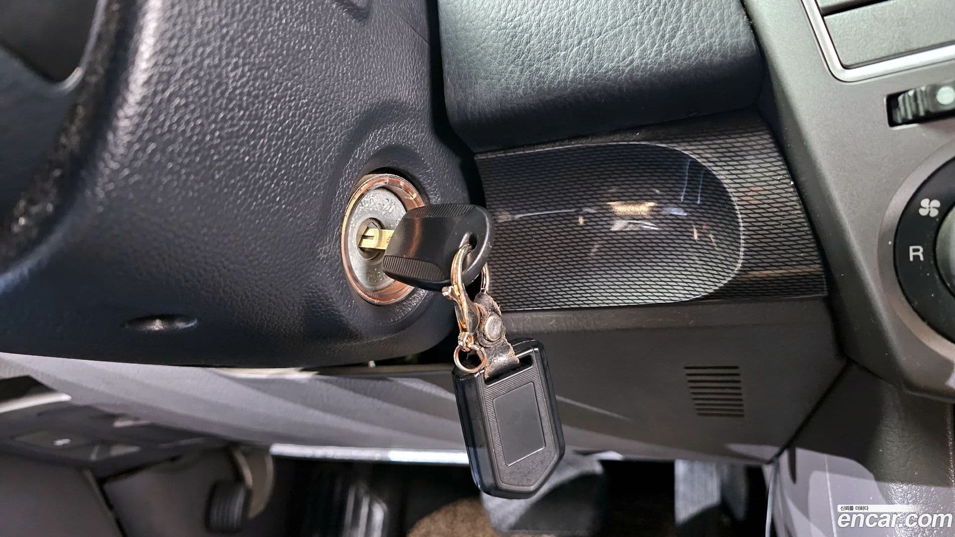 Main__Slider__Photo:KORANDO KG_Mobility_Ssangyong 2014.2-17