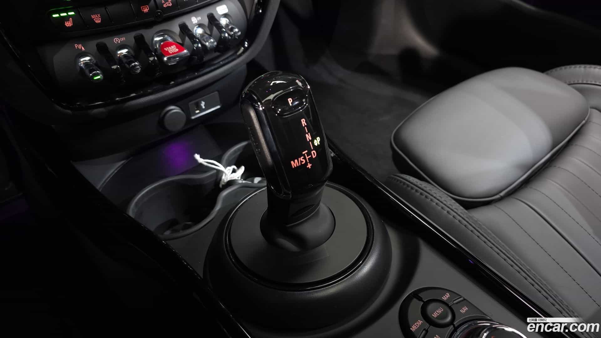 Clubman Mini 2024.4-INNER-009