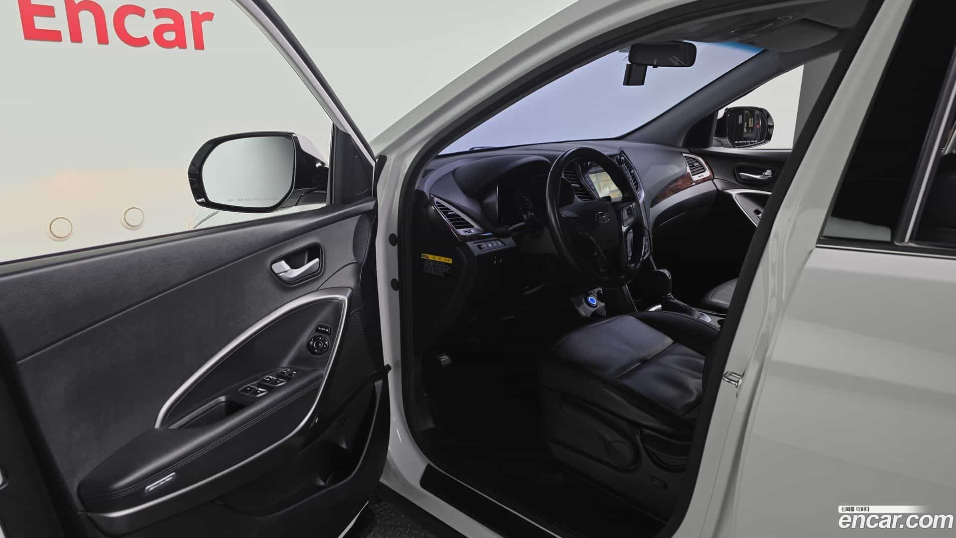 Santafe Hyundai 2016.3-INNER-010