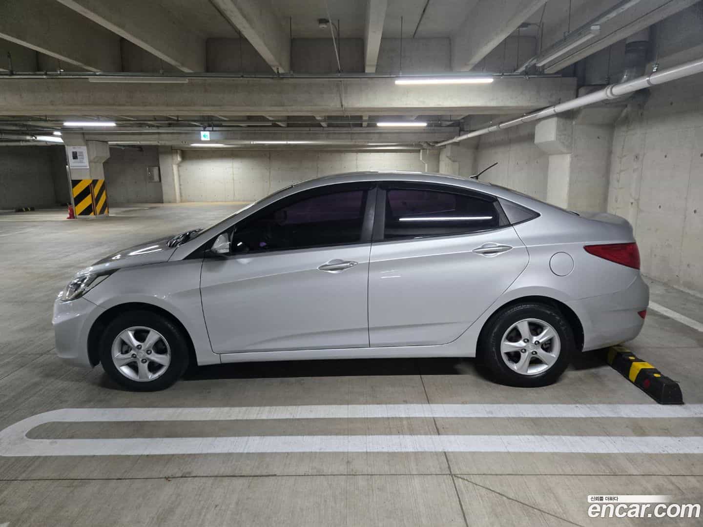 Accent Hyundai 2013.1-OPTION-021