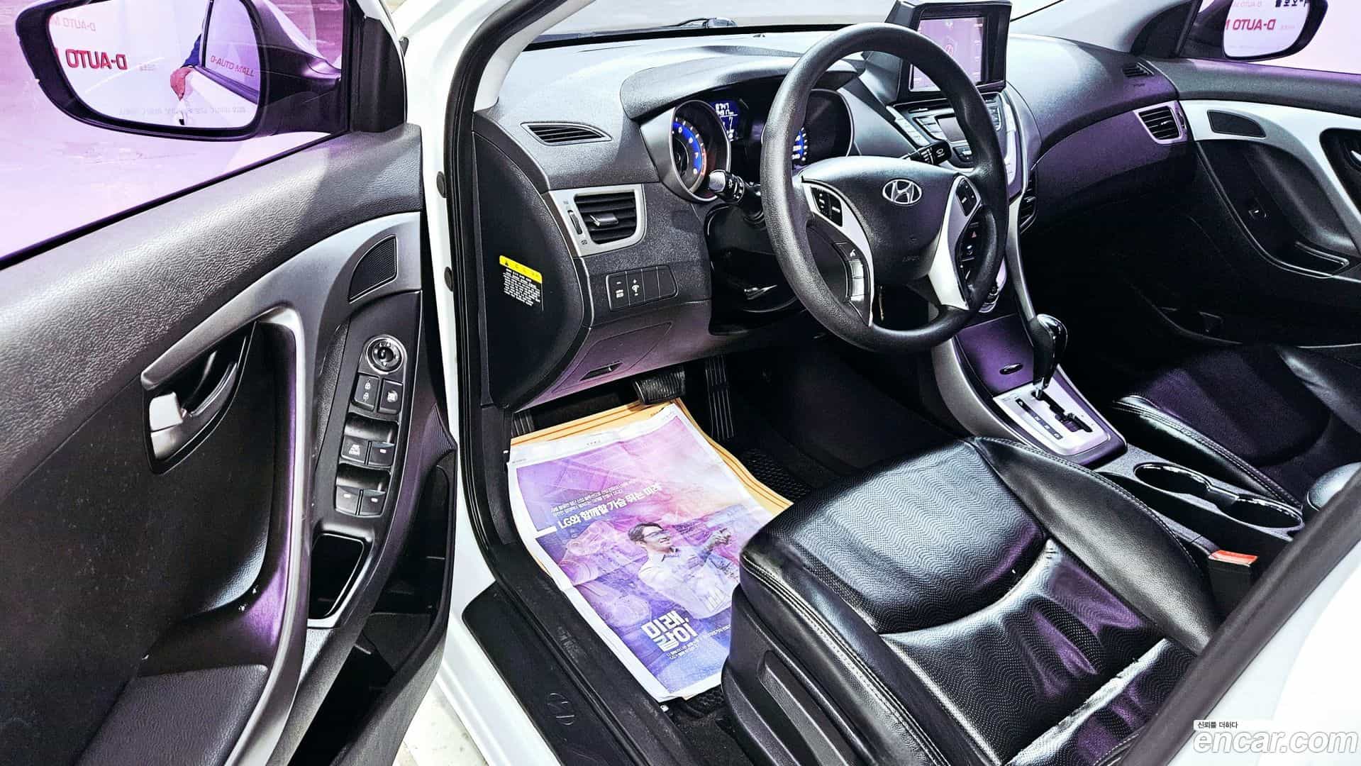 AVANTE Hyundai 2011.5-OPTION-016